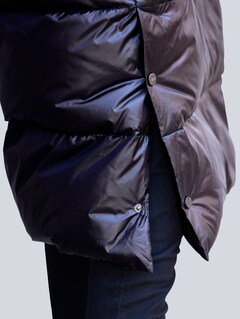 Quilted waistcoat thumbnail 1