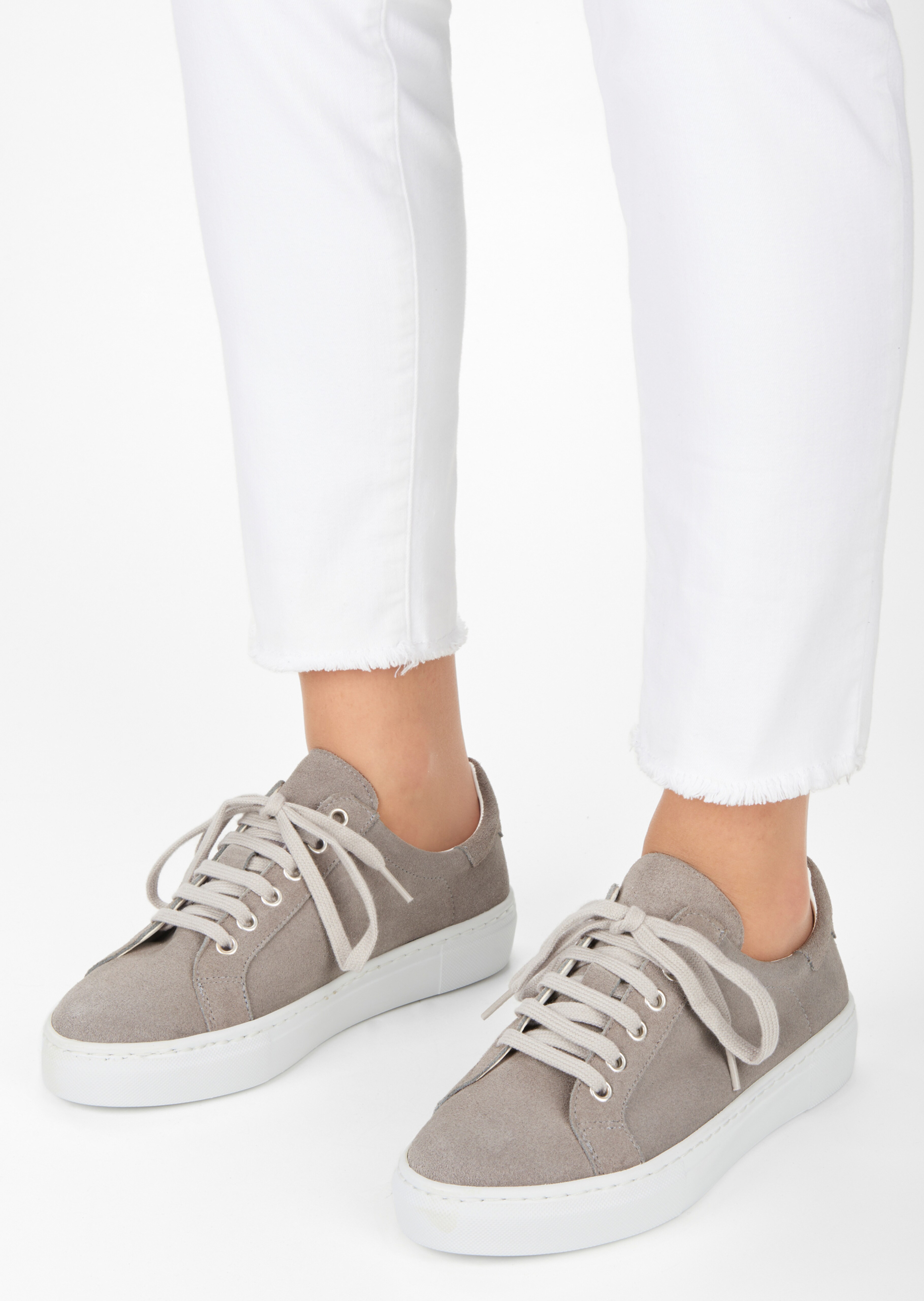 Schnür-Sneaker aus Veloursleder
