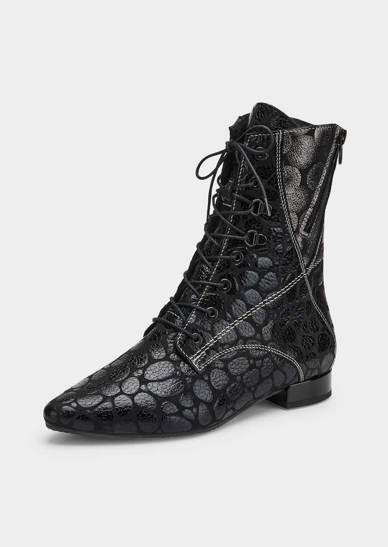 Schnürstiefelette mit ausgefallenem Muster