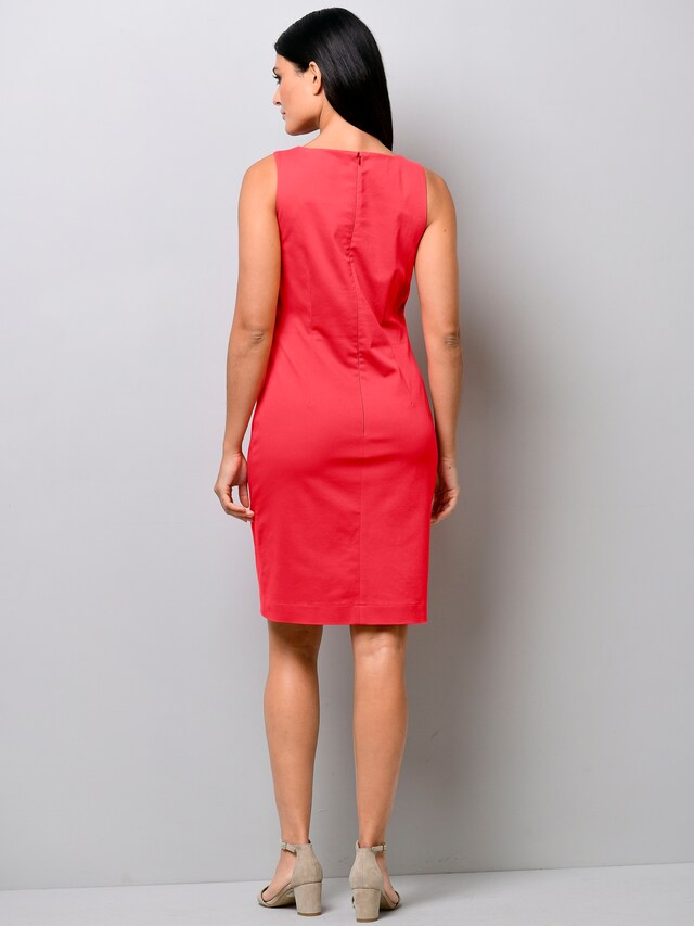 Kleid mit Rundhalsausschnitt 1