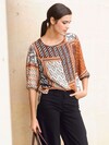 Bluse in mordener Patchoptik thumbnail 2