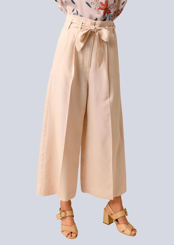 Hose mit weitem Bein 2