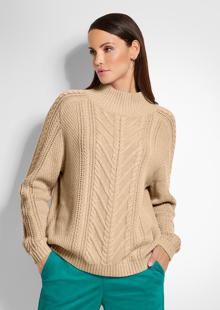Stehkragen-Pullover mit Struktur