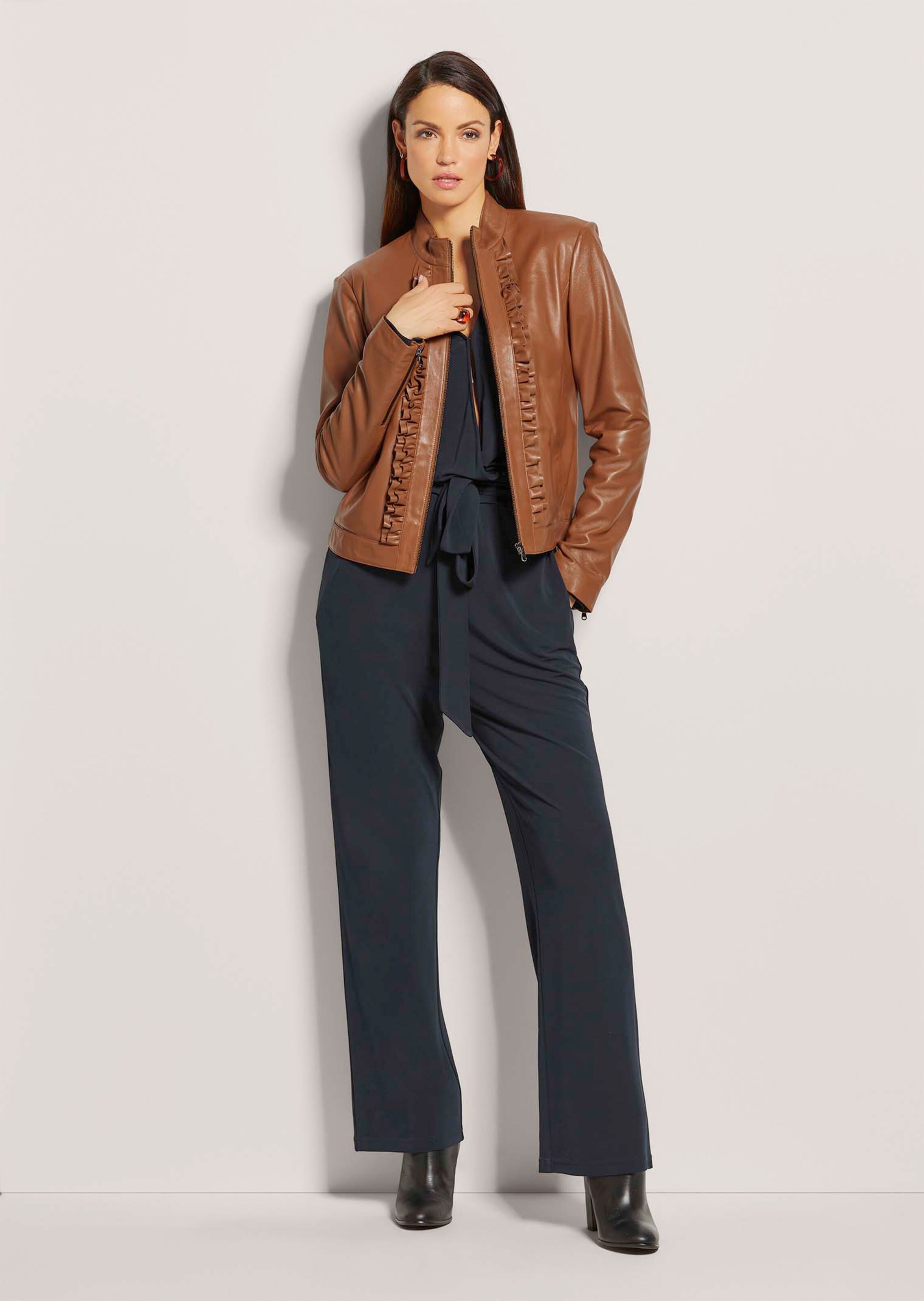 Leather jacket. Lamb nappa in cognac | MADELEINE Fashion