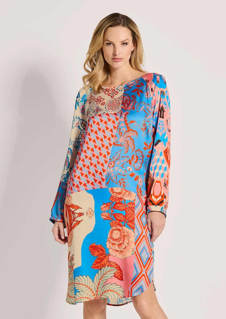 Rundhals-Kleid mit Unikat-Print
