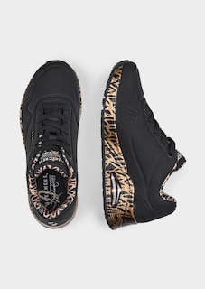 Sneaker thumbnail 2