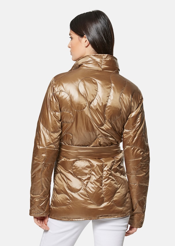 Quilted jacket with a slight sheen 2