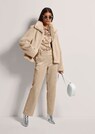 Veste courte en fausse fourrure tendance thumbnail 4