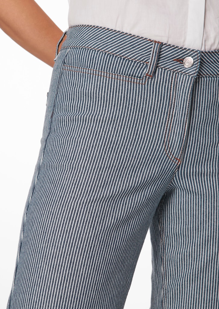 Jeans in modischer Culotte-Form 4