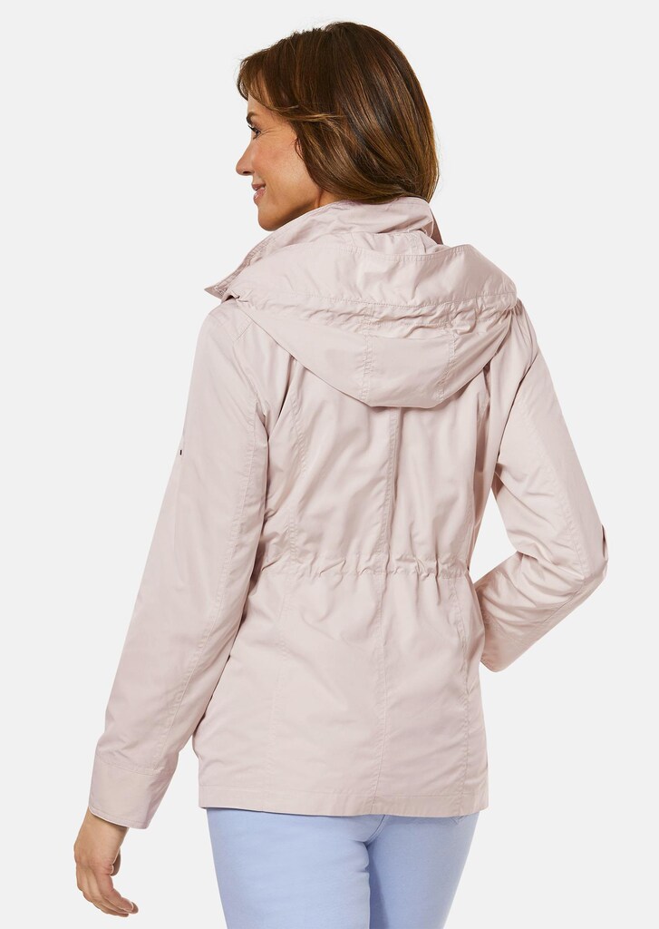 Leichte Jacke in glänzender Optik