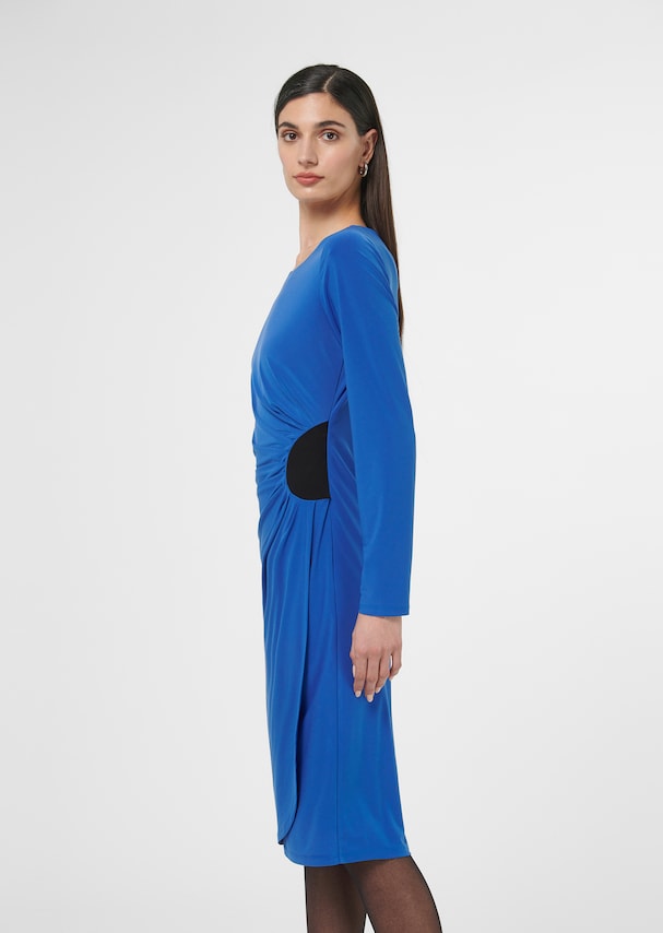 Long-sleeved dress with side gathers 3