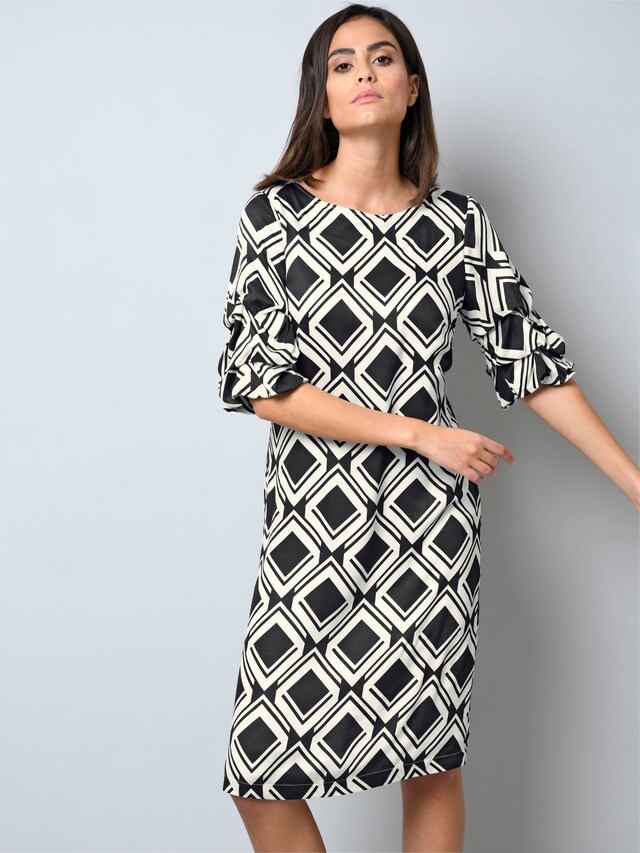 Kleid mit Halbarm 6