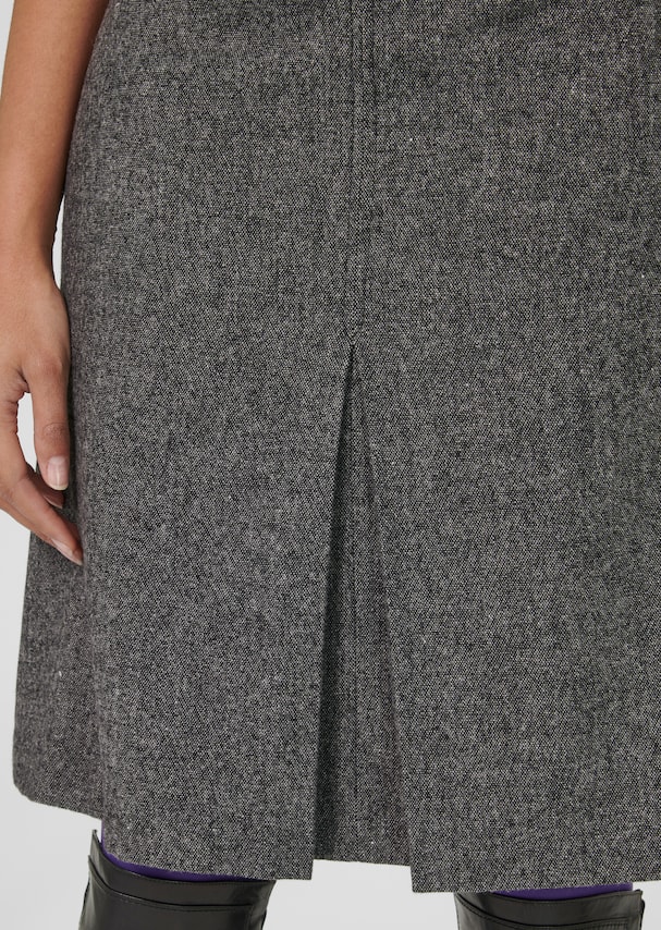Fashionable A-line skirt 4