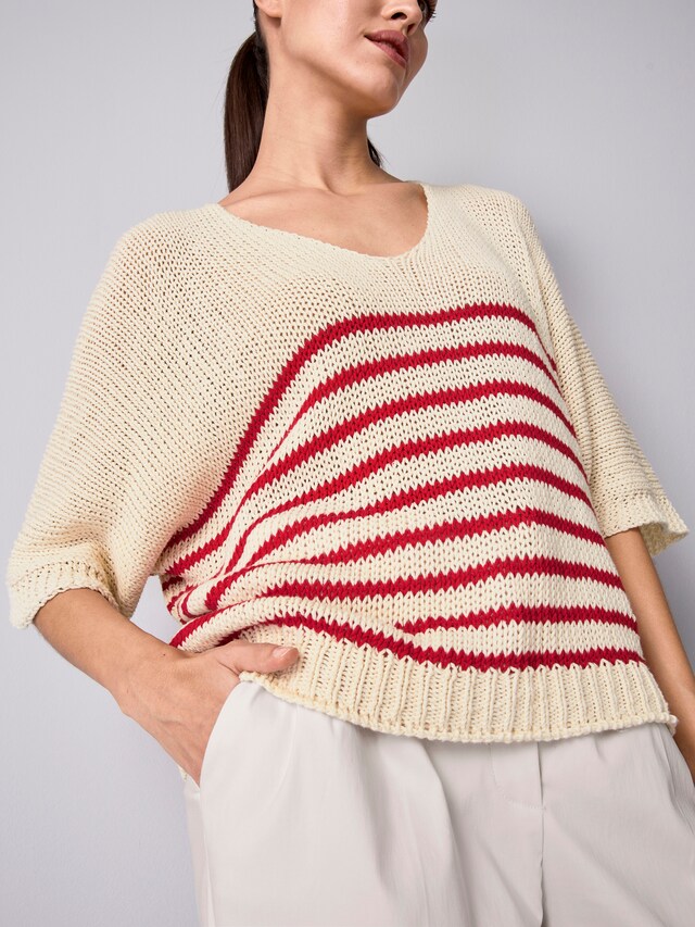 Pullover mit Streifen 3