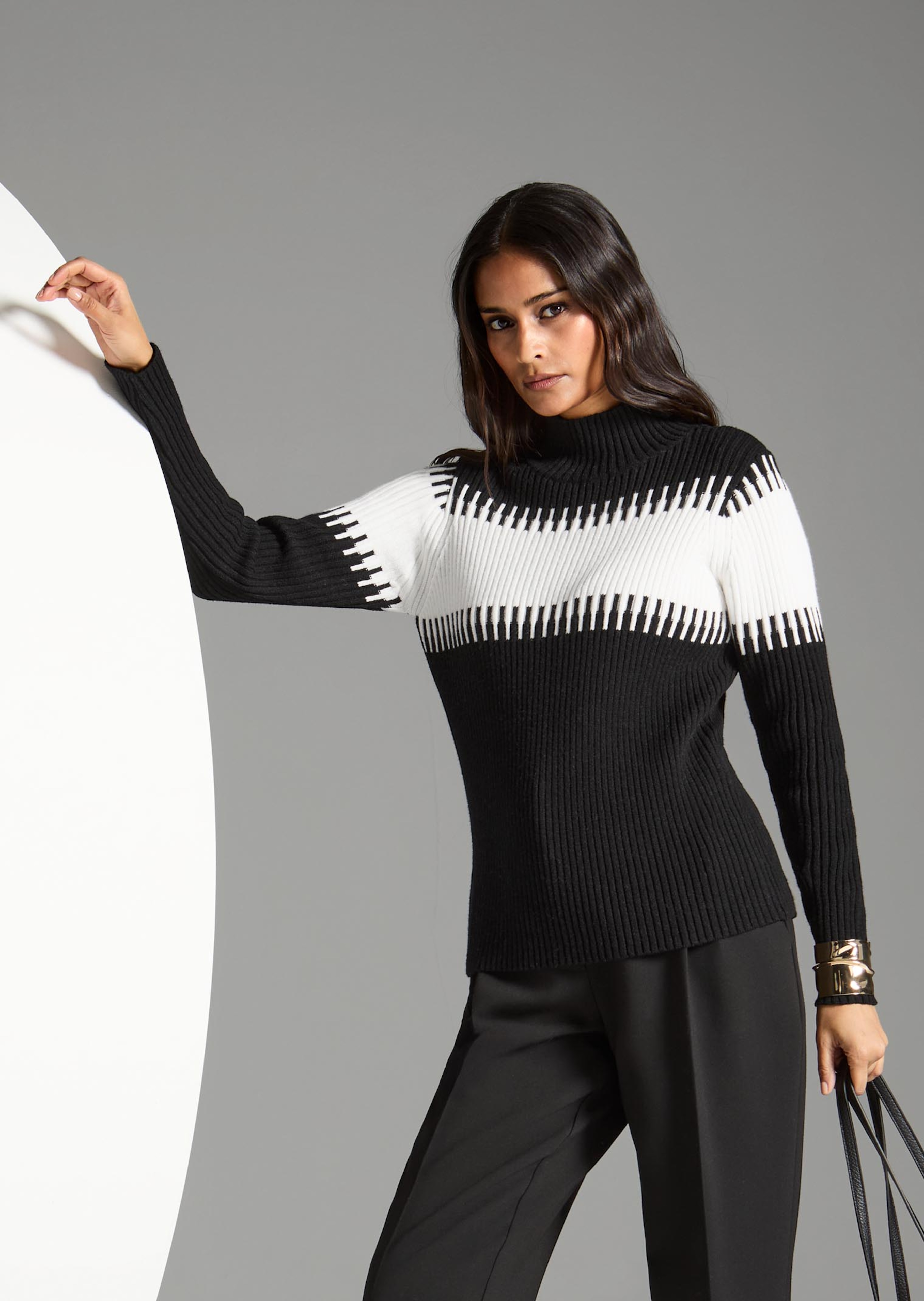 Pull avec motif à larges rayures