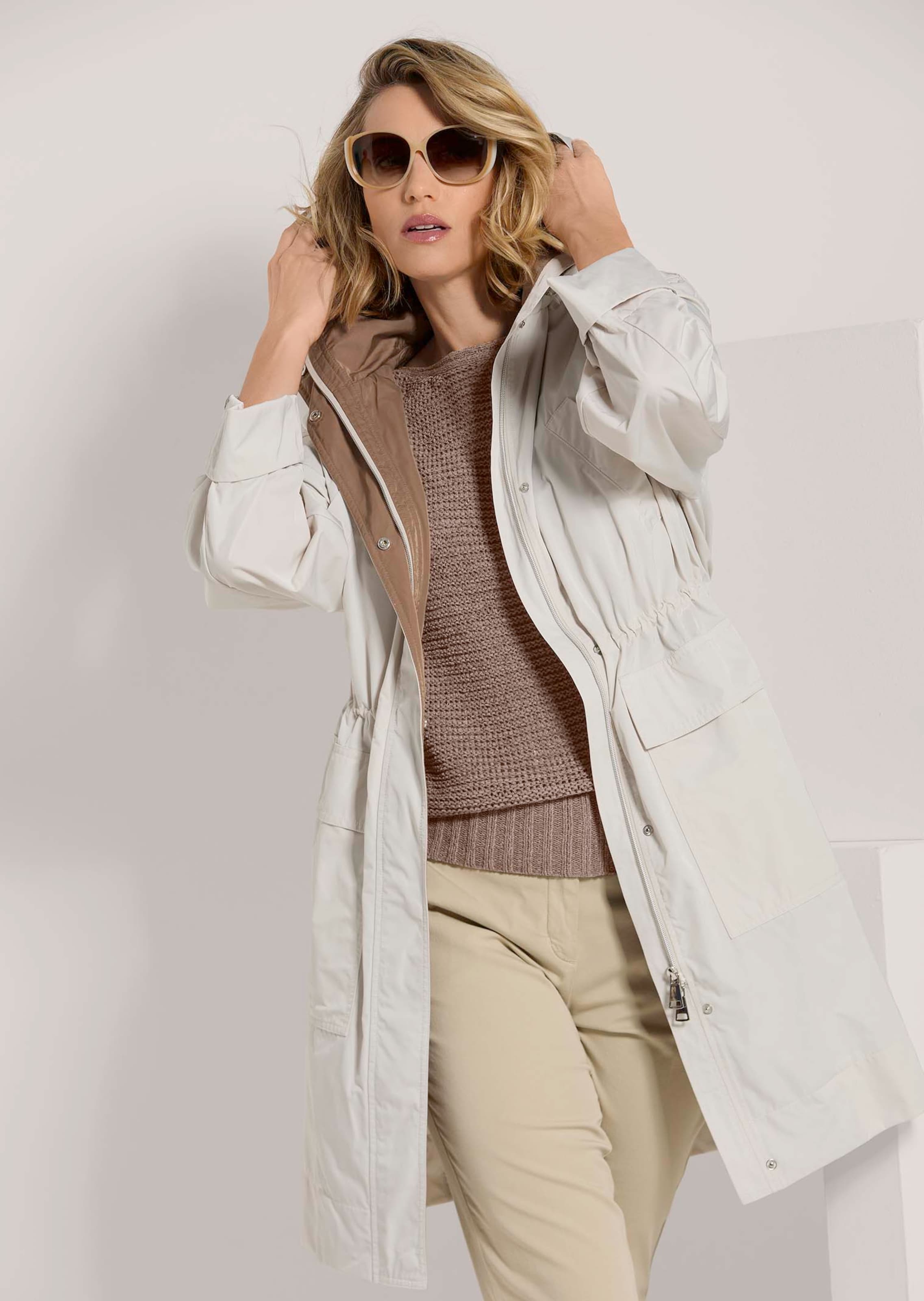 Jacket in pearl white / taupe | MADELEINE Fashion
