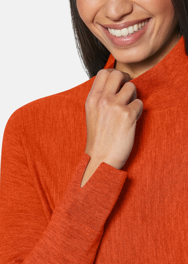 Stand-up collar jumper with long sleeves 4