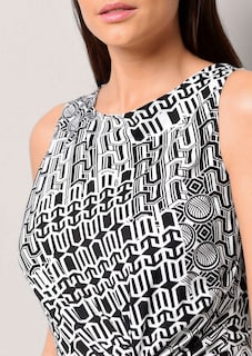 Kleid mit Knoten vorne thumbnail 5