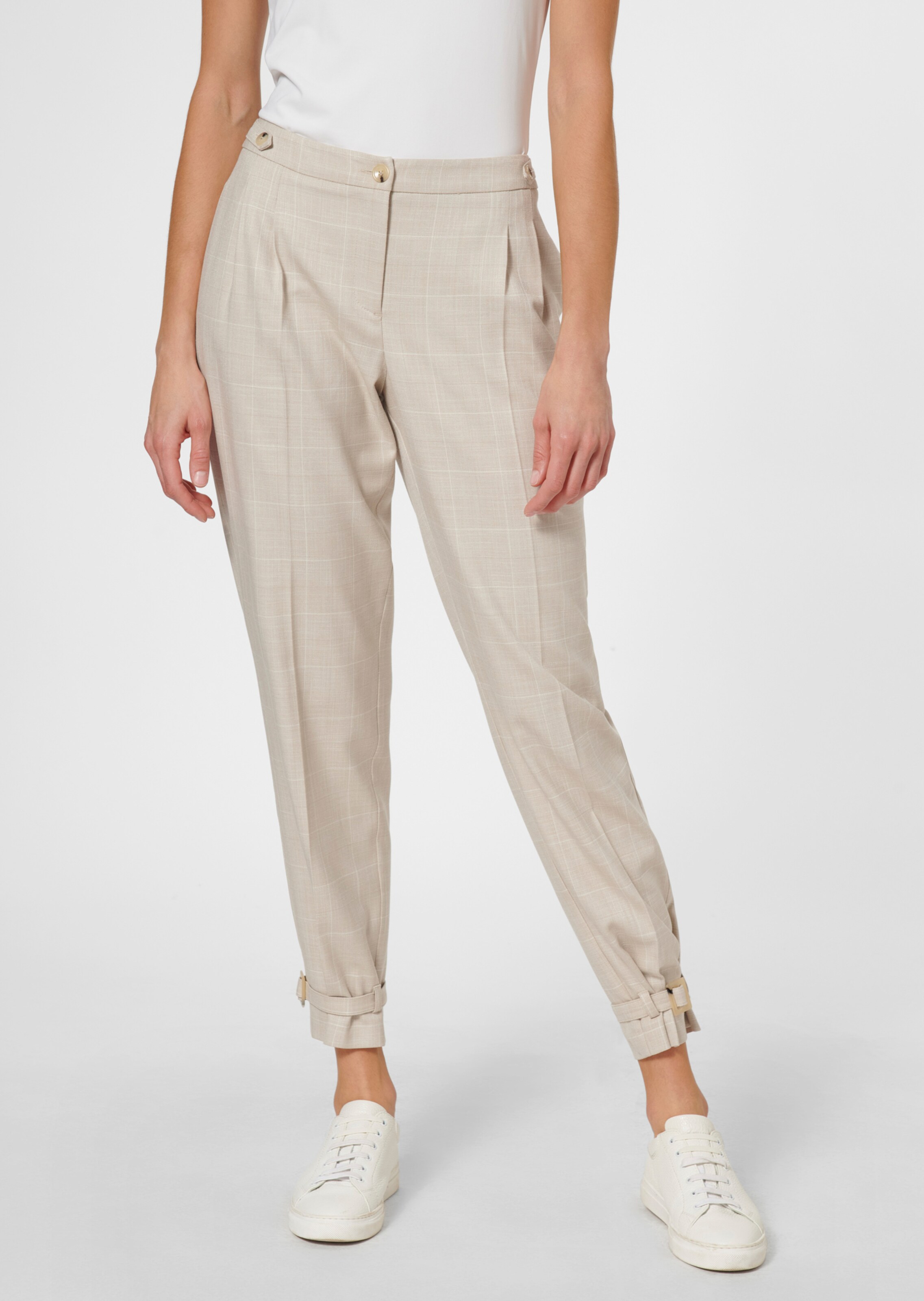 Karo-Hose mit Zierriegeln
