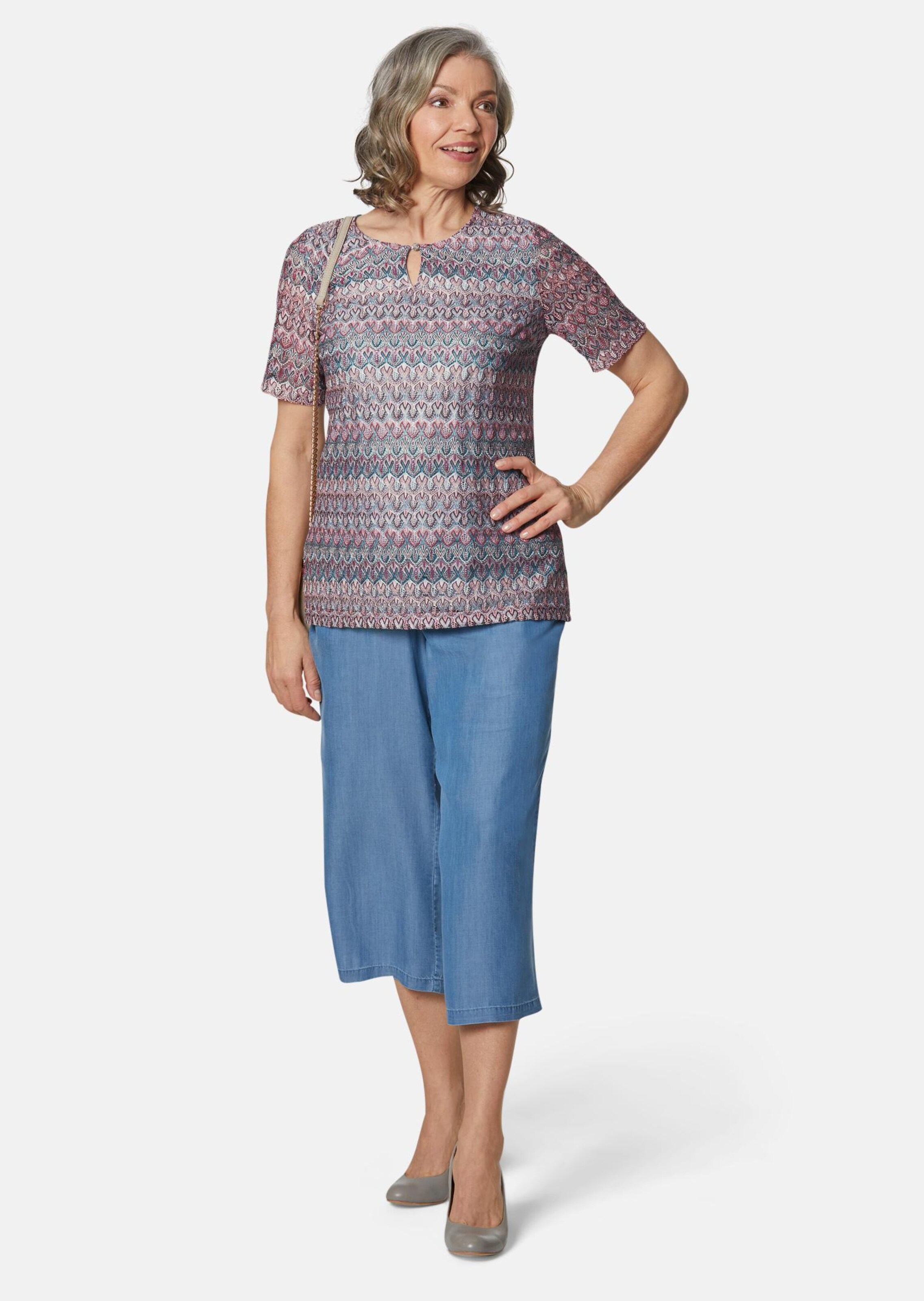 Confortable T-shirt avec encolure tendance - bunt / à motifs - Gr. 56 de Goldner Fashion