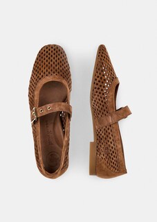 Ballerina thumbnail 2