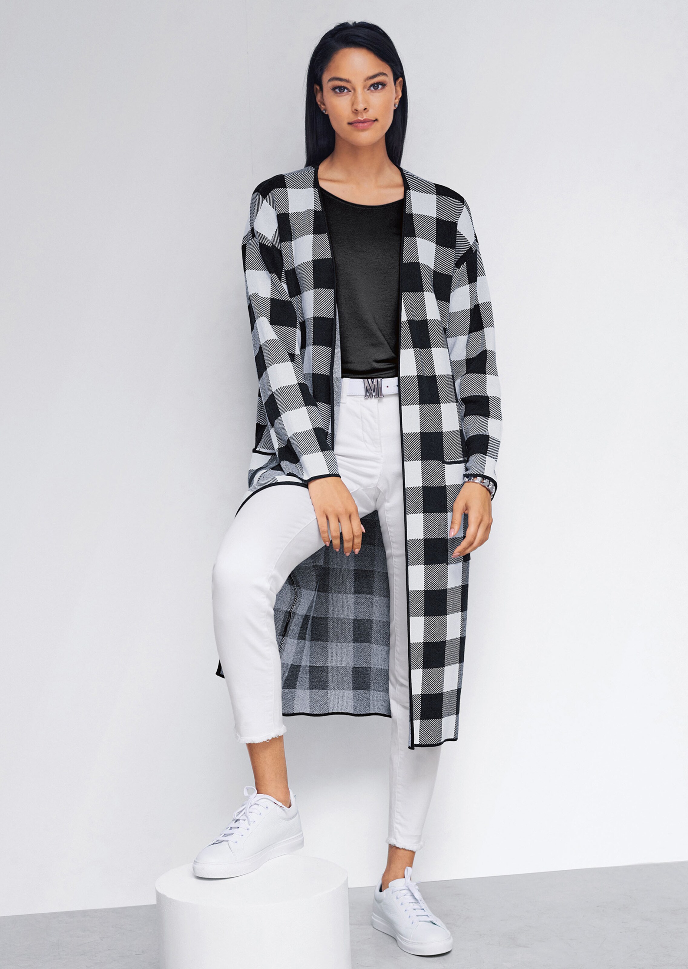 Verschlussloser Strickmantel in edlem Karo-Jacquard