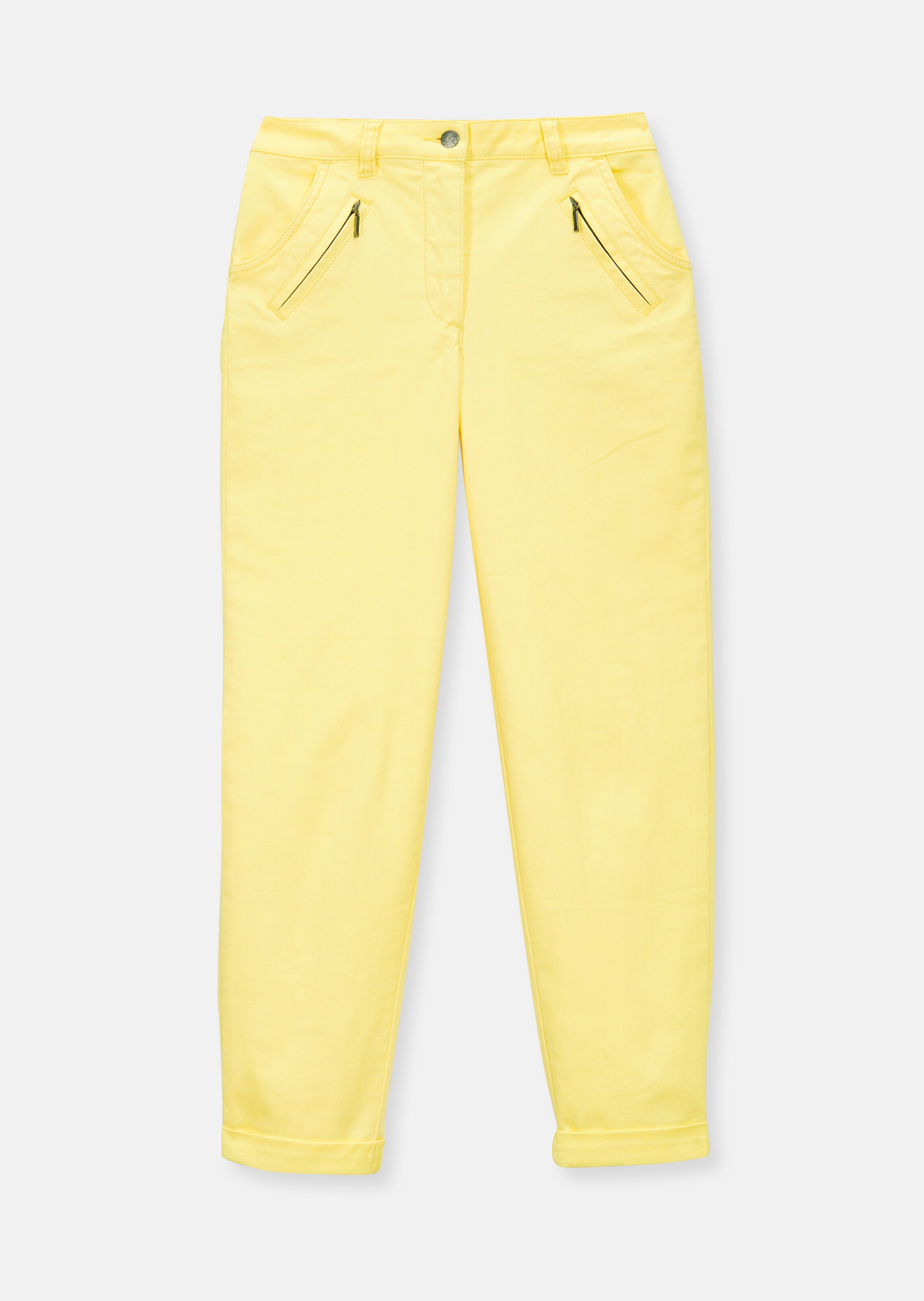 cropped-trousers-in-a-casual-chino-style-in-vanilla-madeleine-fashion
