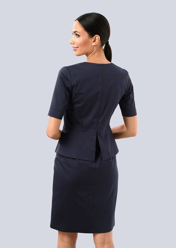 Etuikleid mit figurschmeichelndem Schößchen 2