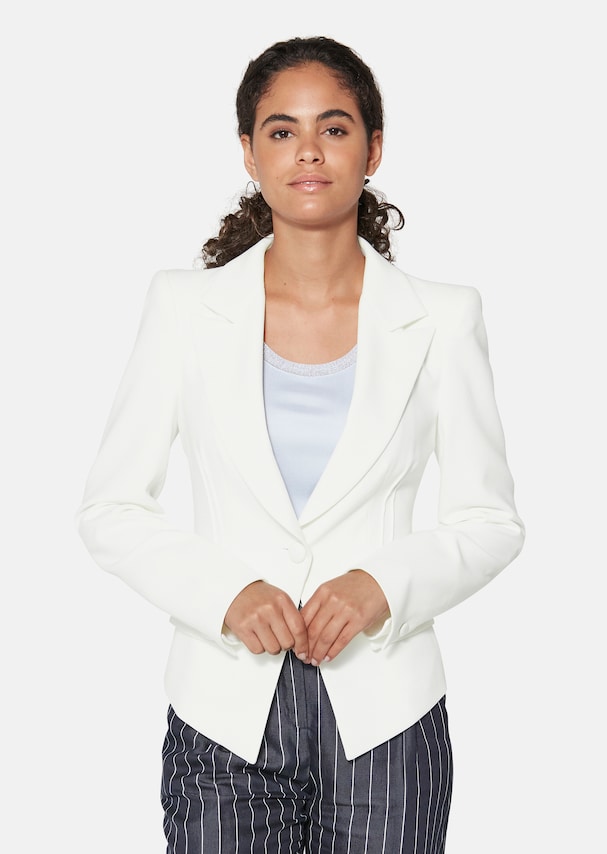 Blazer with piping and striking shoulder section