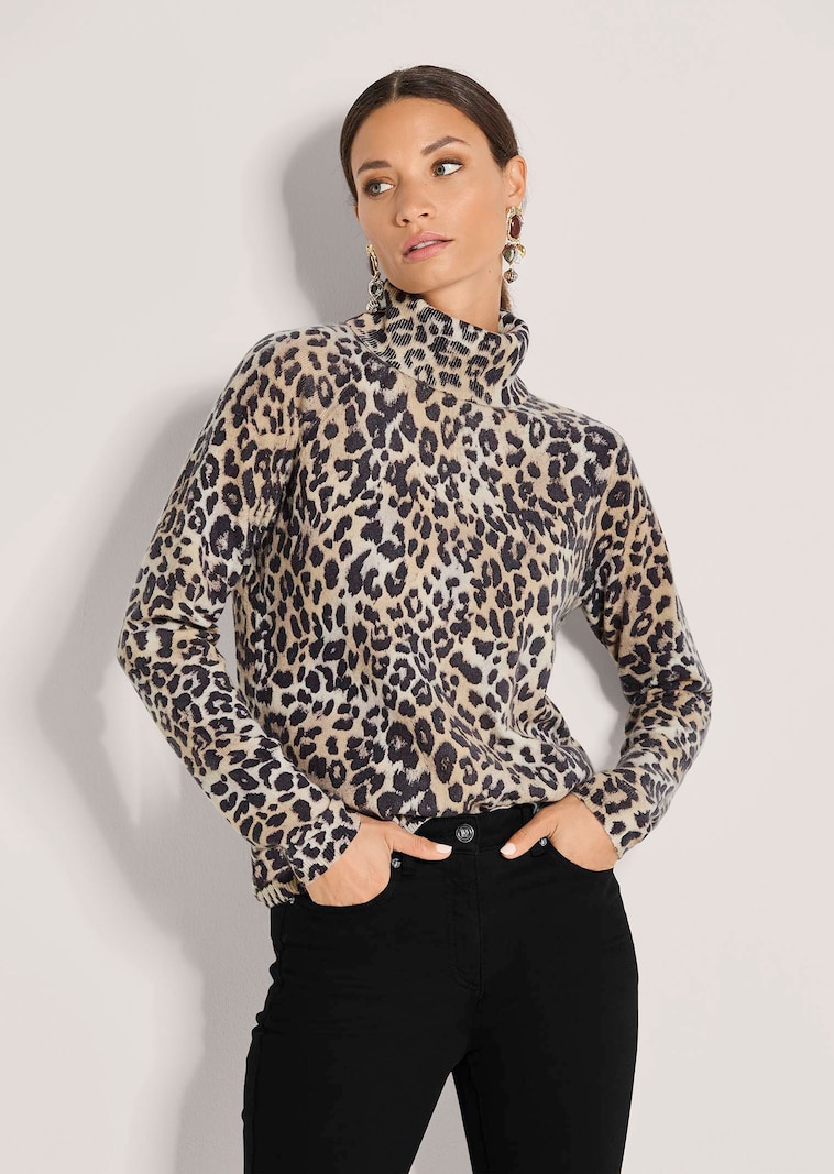 Kaschmirpullover mit Leomuster