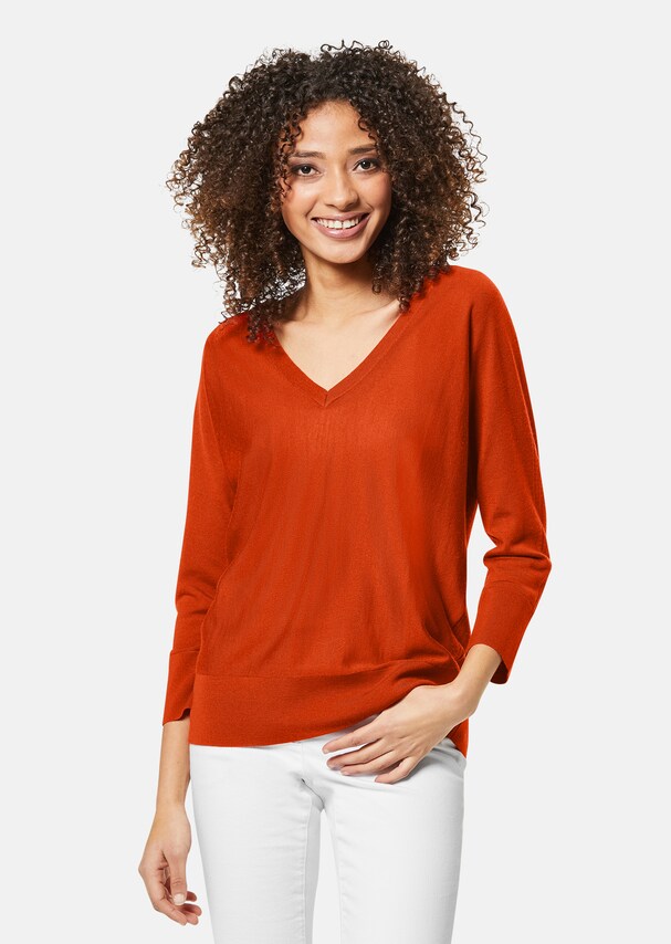 Jumper with V-neck and 3/4 sleeves