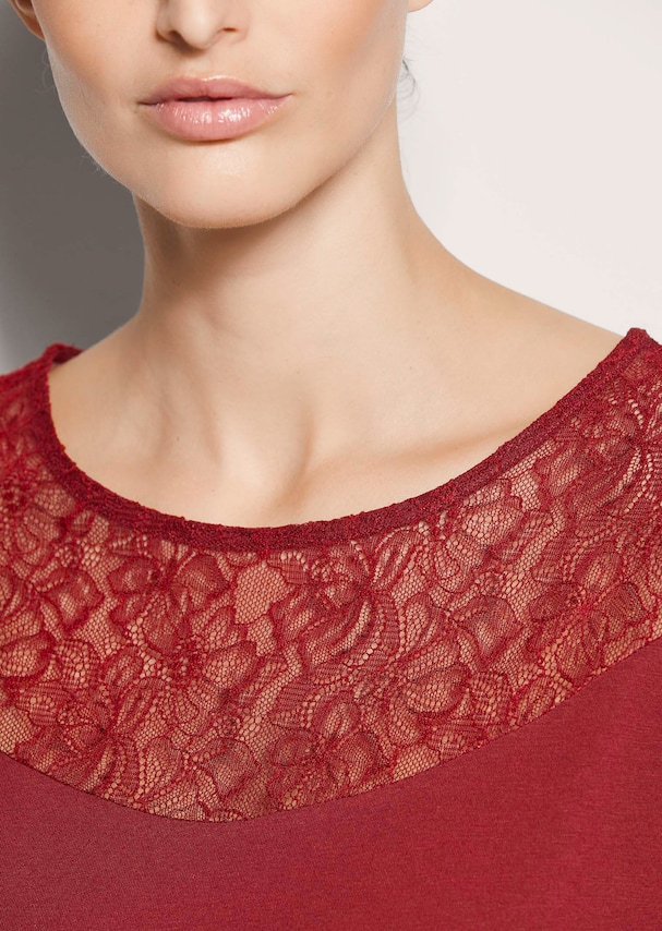 Rundhals-Shirt mit Spitze 4