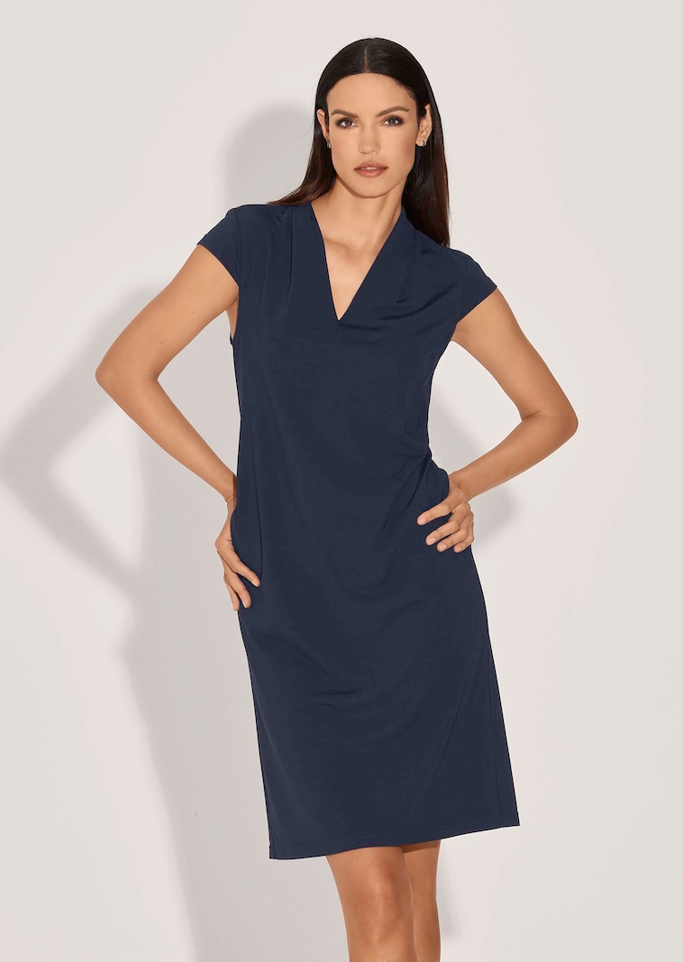 Etui-Kleid mit V-Ausschnitt und kurzen Ärmeln