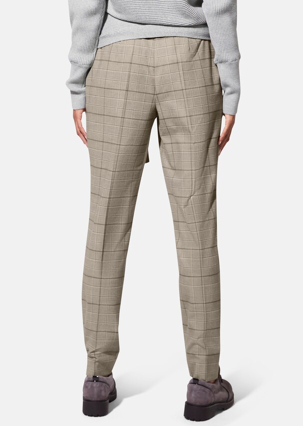 Check pleated trousers with tie belt 2