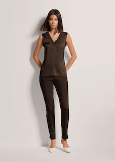 Lingerie-Top mit V-Ausschnitt und edler Spitze thumbnail 2