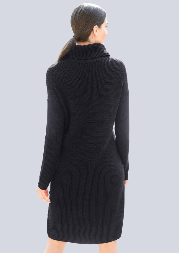 Strickkleid mit dekorativen Knöpfen 6