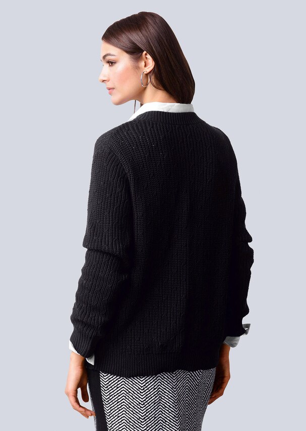 Pullover mit aufwändigem Zopfstrickmuster 2