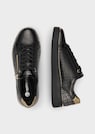 Sneakers thumbnail 2