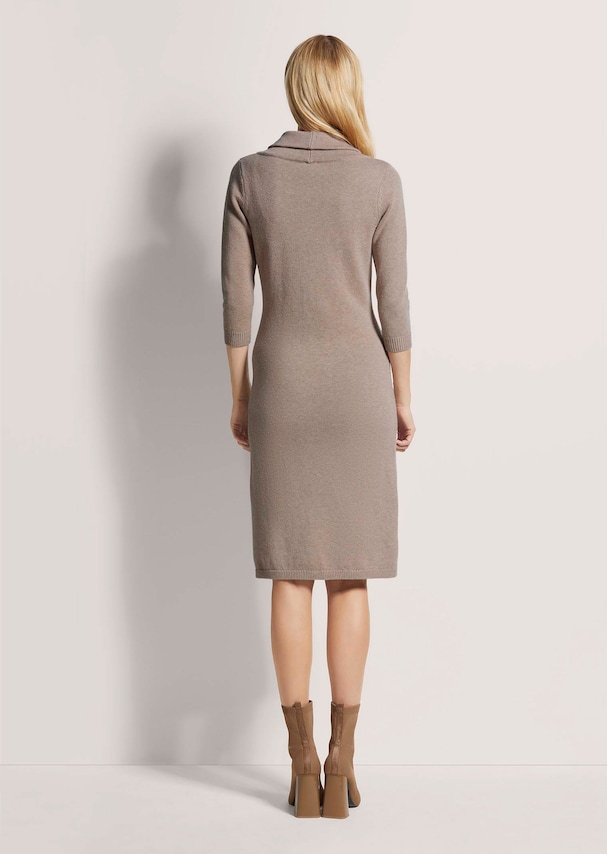 Strickkleid in Wickel-Optik 2