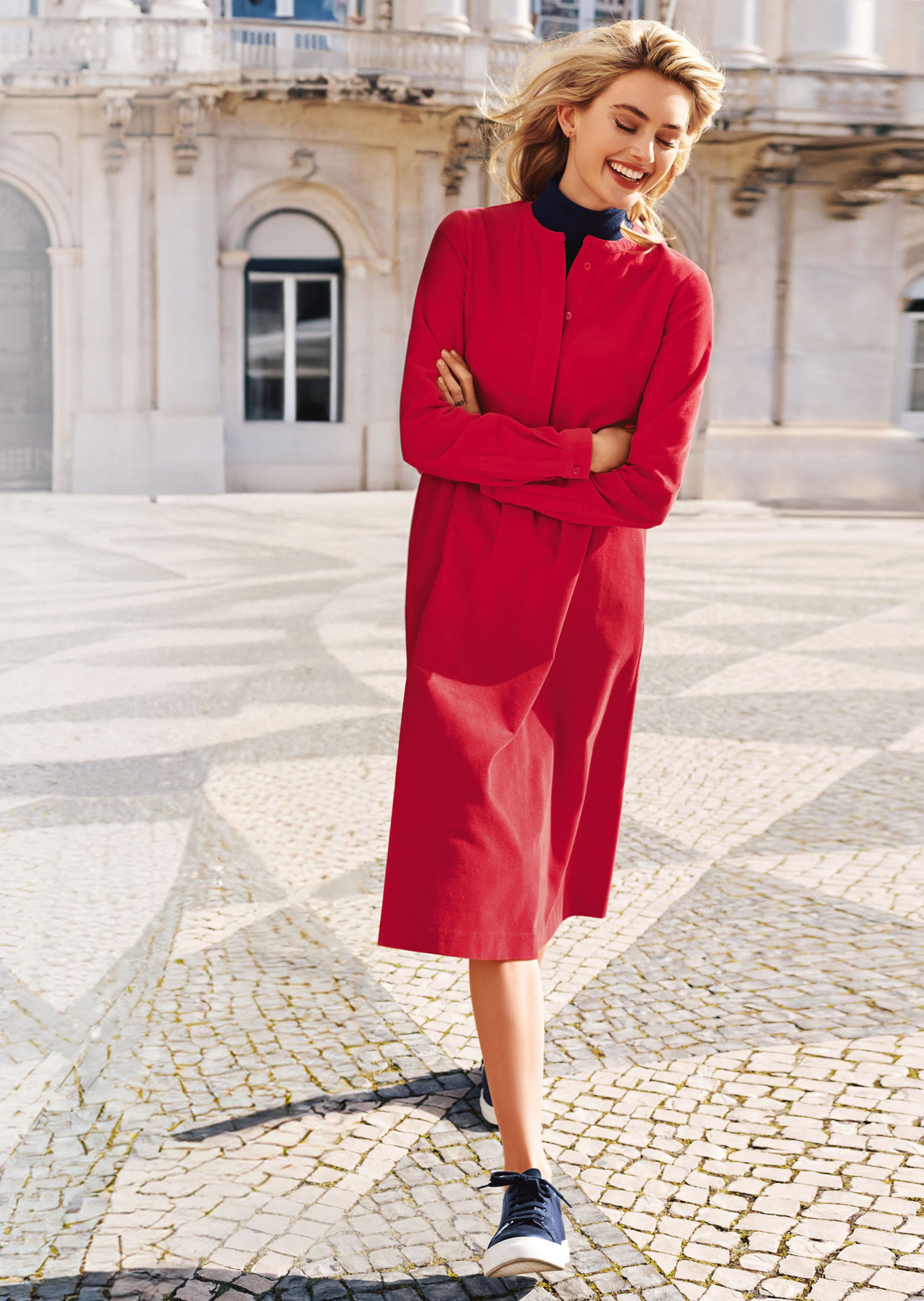 Kleid aus samtigem Feincord
