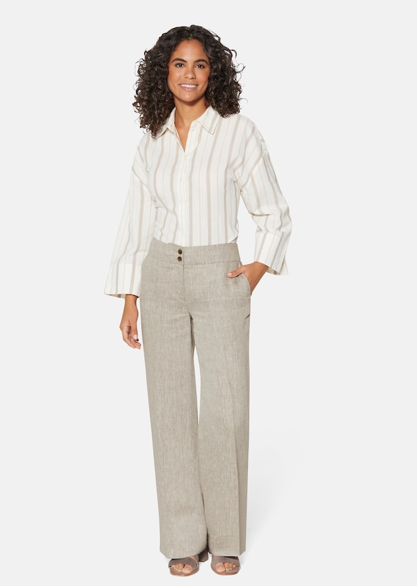 Wide linen trousers with creases 1