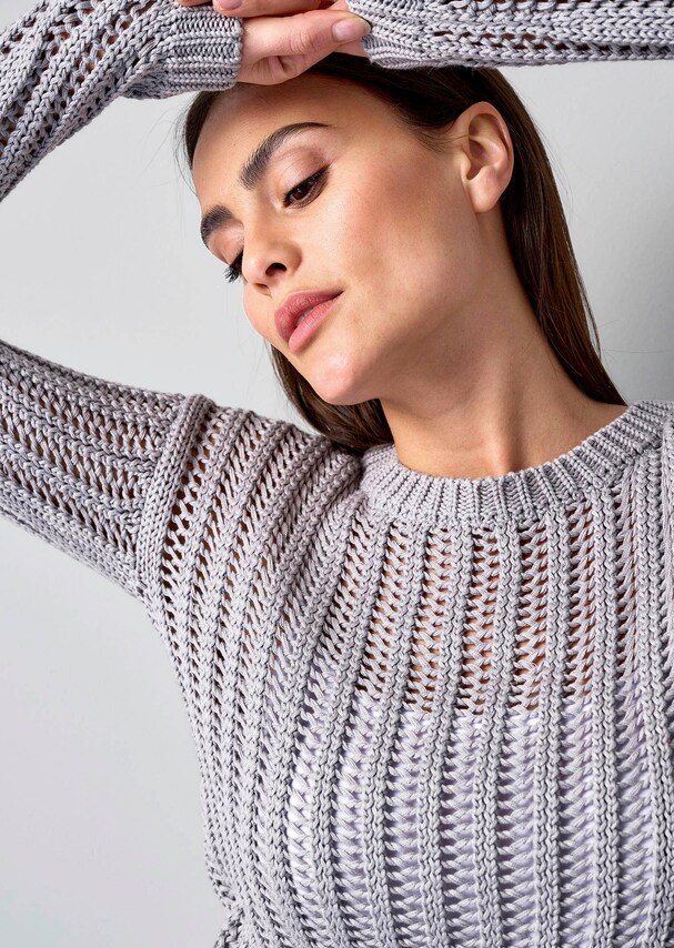 Pullover mit Lochstrickmuster 4