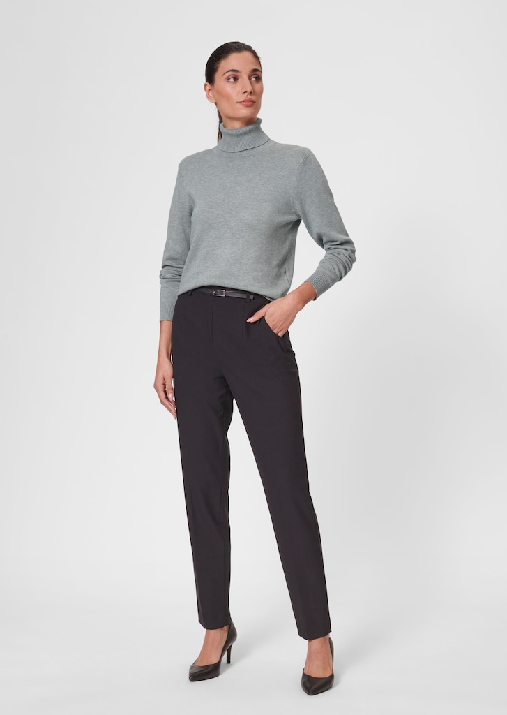 Fine knit jumper with viscose and elastane 1