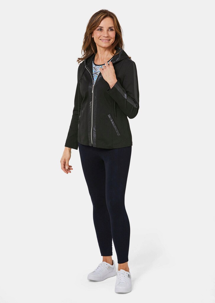 bequeme Freizeitjacke mit Kapuze