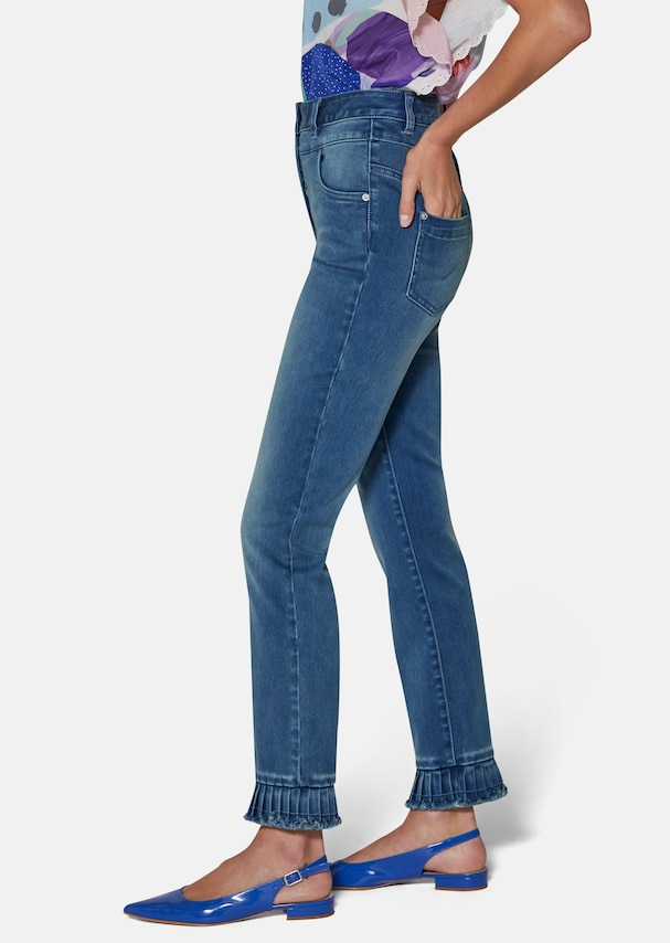 Jeans with pleated hem 3