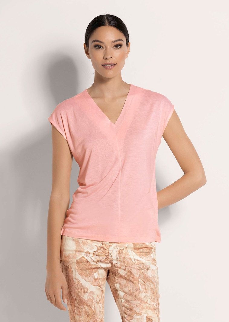 Shirt mit V-Ausschnitt
