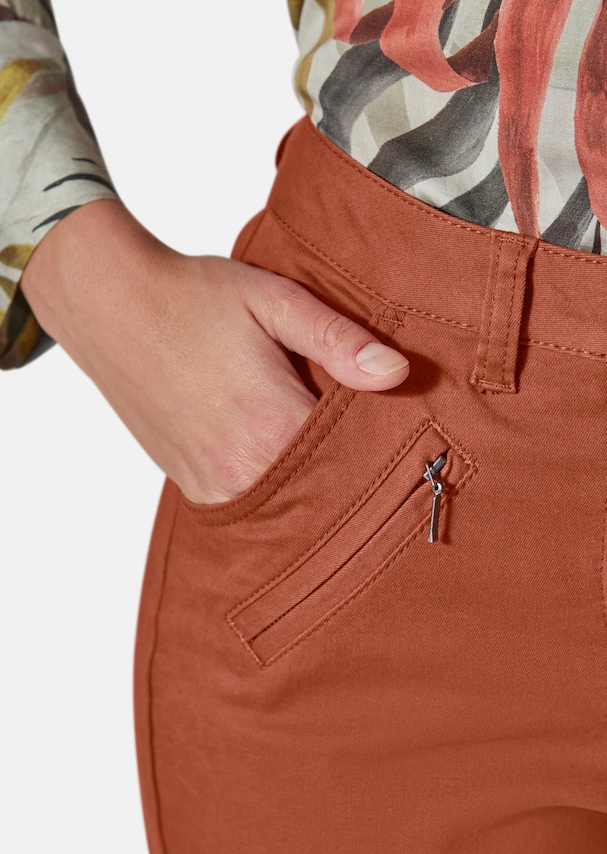 Cropped trousers in a casual chino style 4