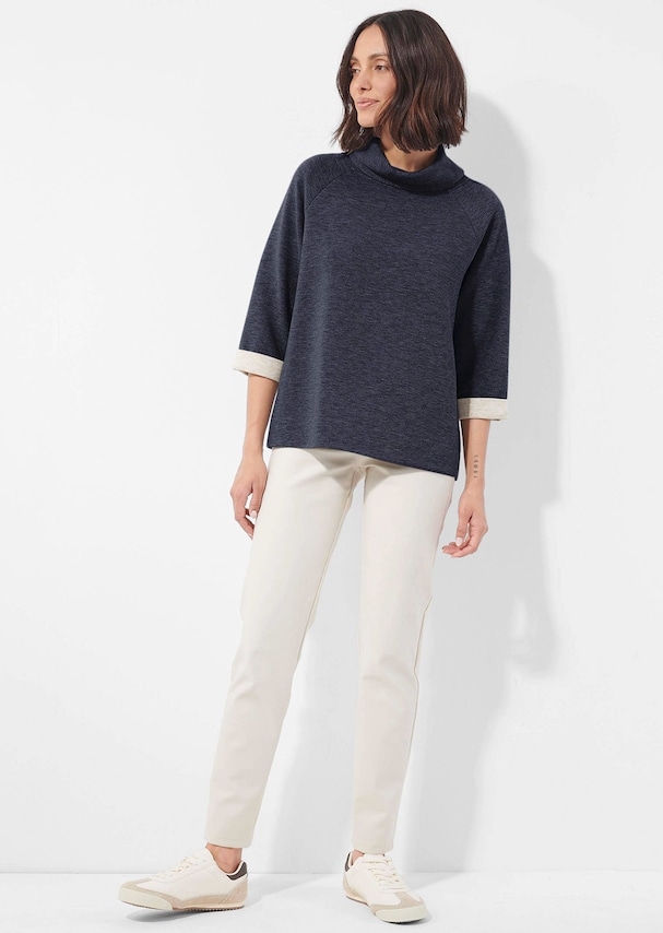 Sweatshirt 1
