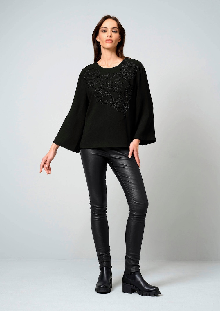 Bluse mit Perlenmotiv