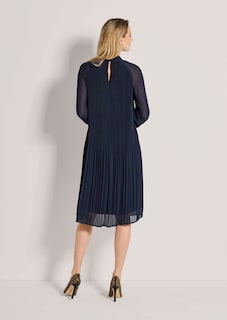 Kurzes Plissee-Kleid mit Stehkragen thumbnail 3